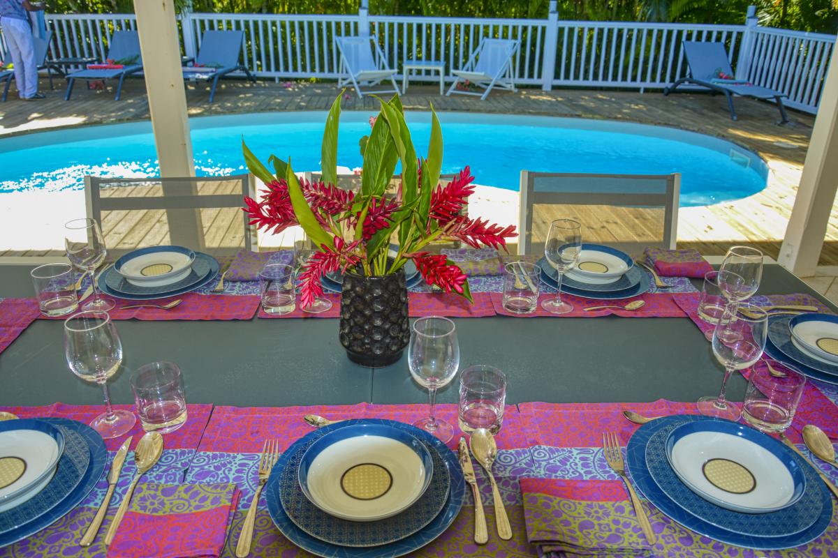 A louer villa 8 personnes Saint François Guadeloupe_ Table extérieur - 6